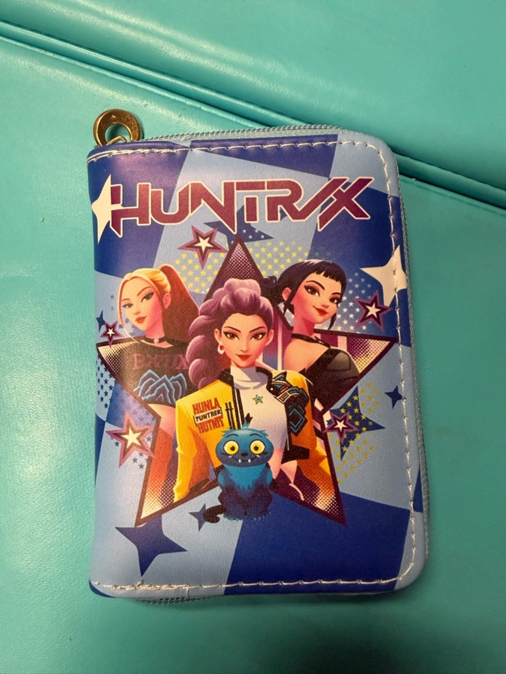 HUNTRX Character Zip Wallet - Blue Graphic